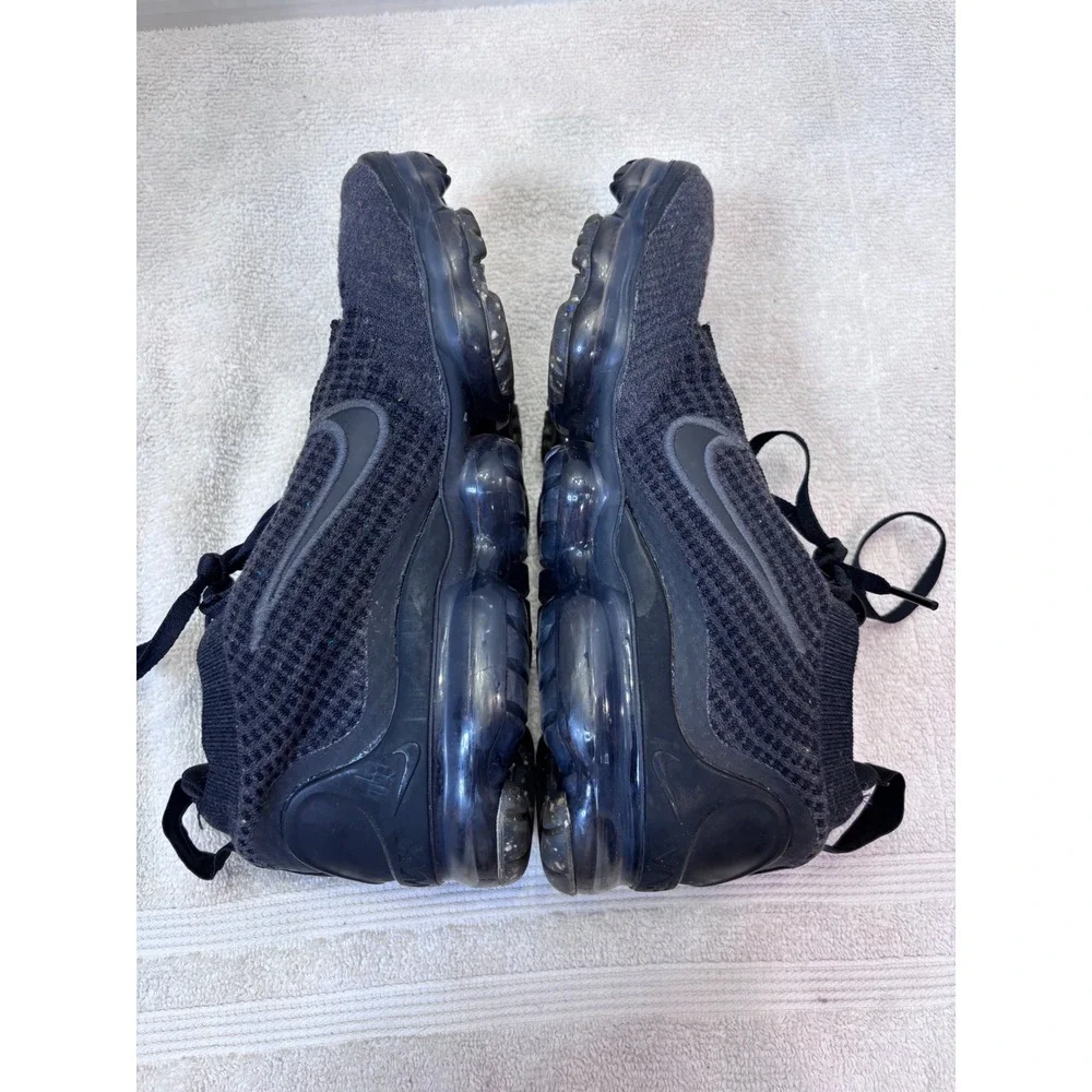Nike Air Vapormax 2021 FK Triple Black Flyknit Sneakers DB1550-001 5.5Y